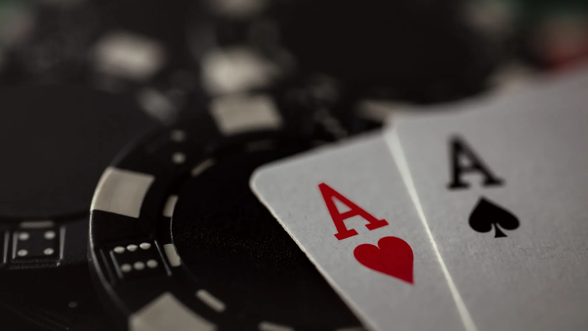 How to Play Safely at Online Casinos